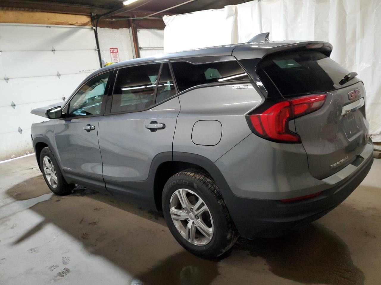 2020 GMC Terrain Sle - Image 2