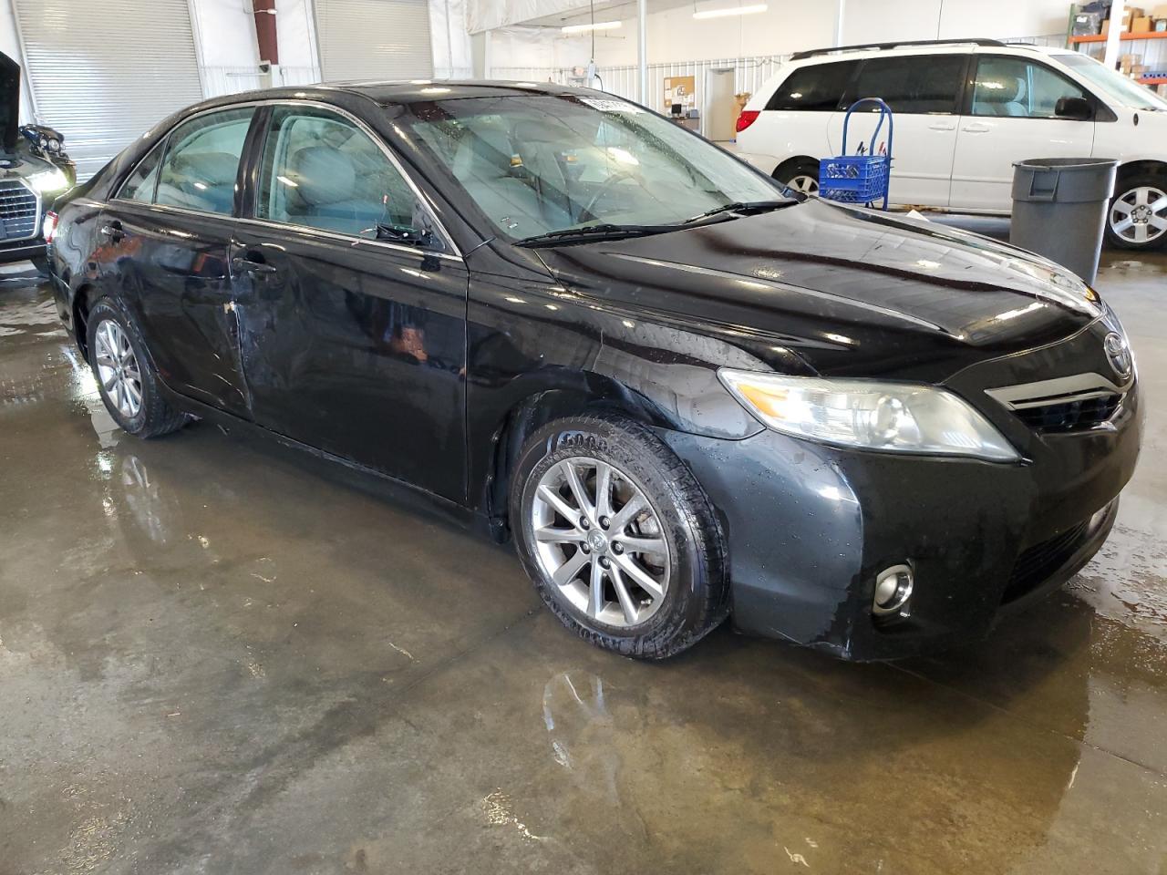 2010 Toyota Camry Hybrid - Image 4