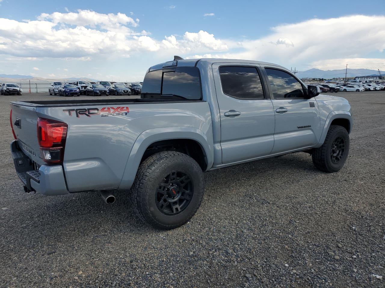 2018 Toyota Tacoma Double Cab - Фото 3