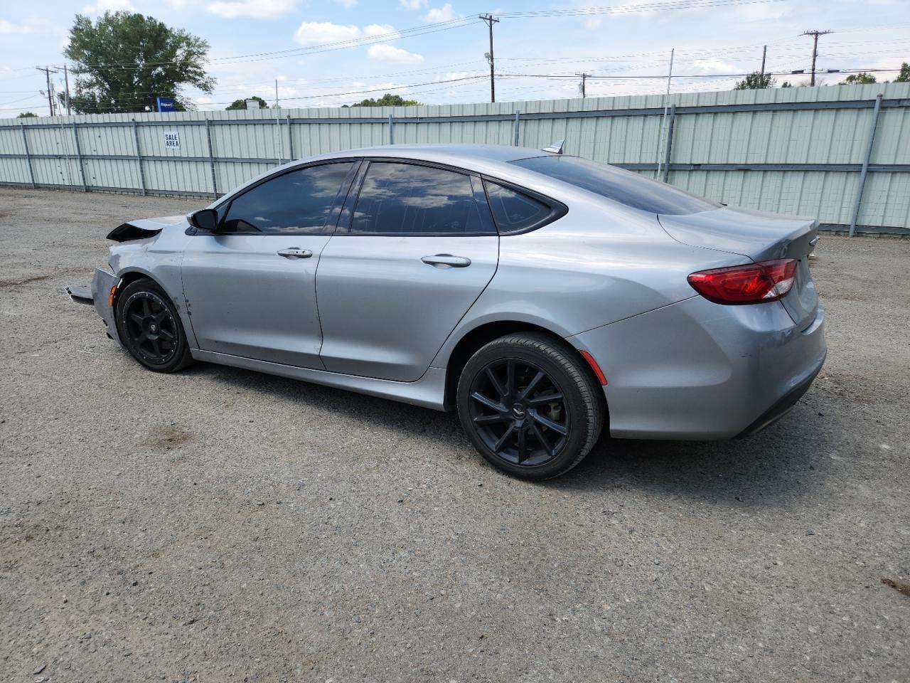 2015 Chrysler 200 S - Image 2