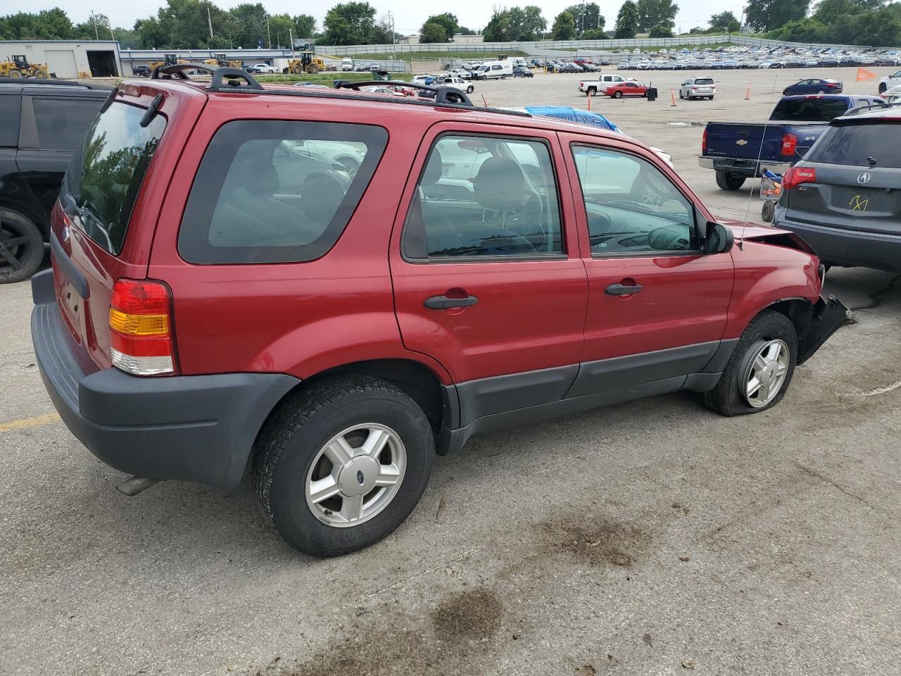 2004 Ford Escape Xls - Фото 3