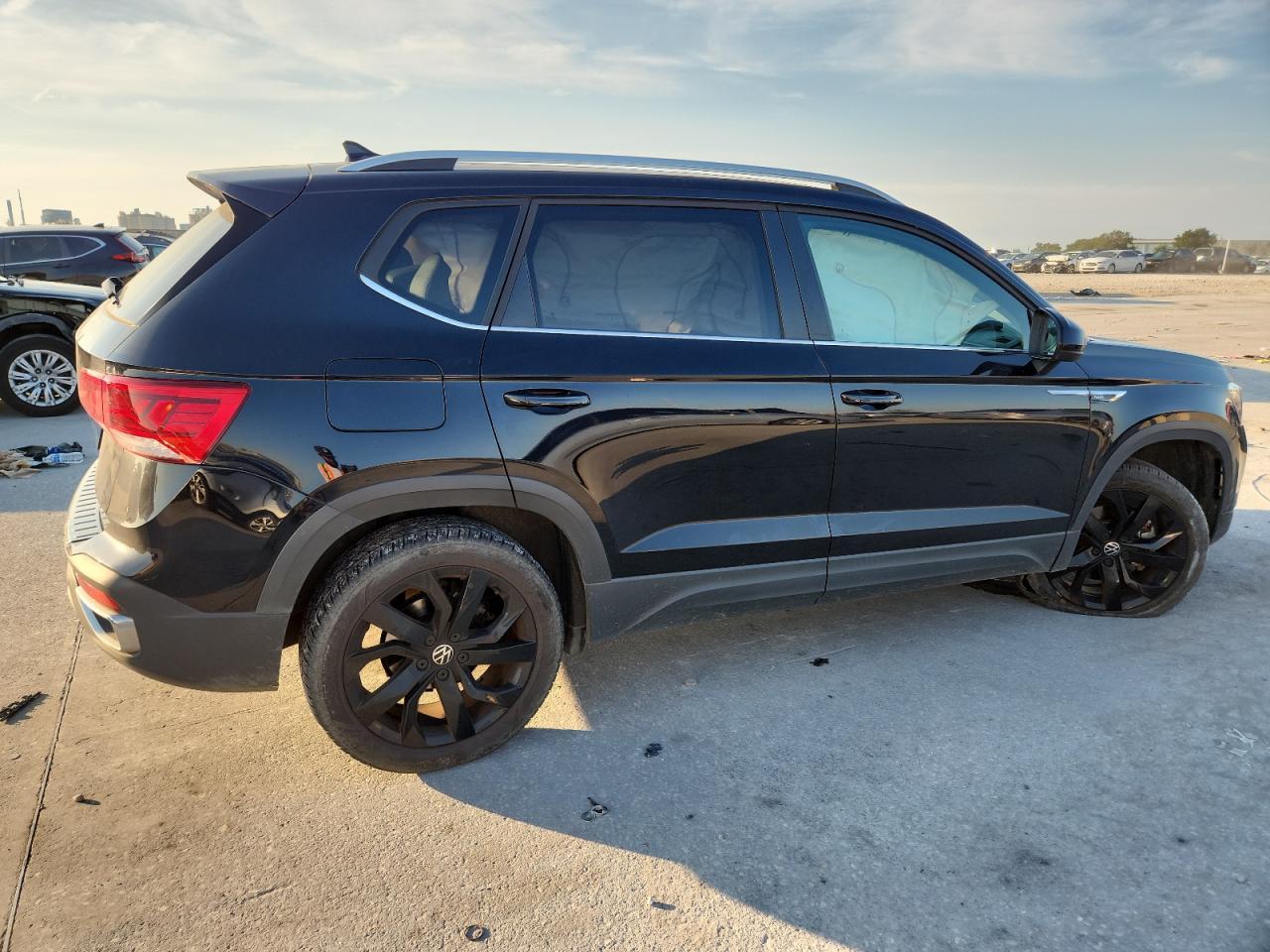 2022 Volkswagen Taos Se Iq Drive - Фото 3