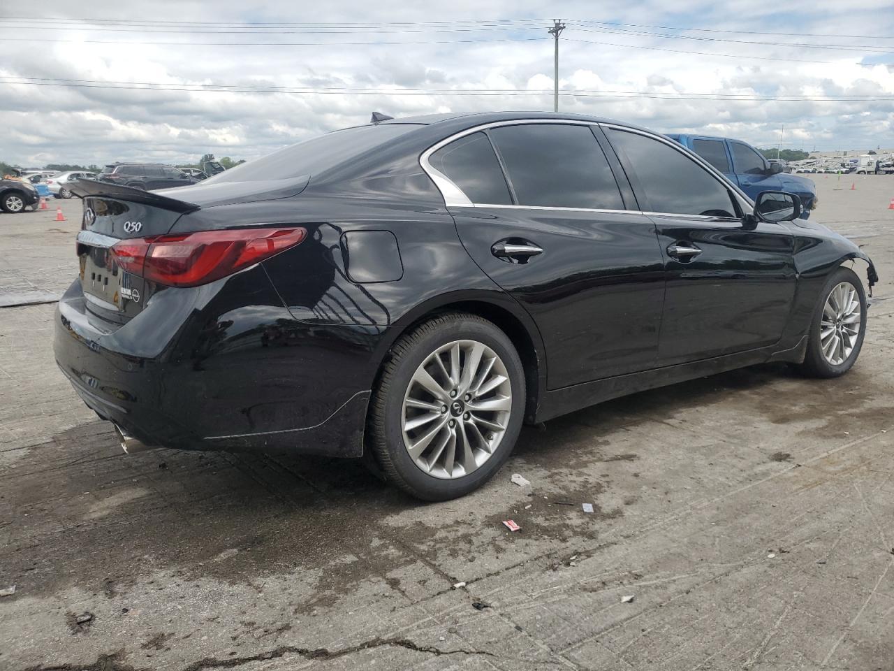 2021 Infiniti Q50 Luxe - Image 3