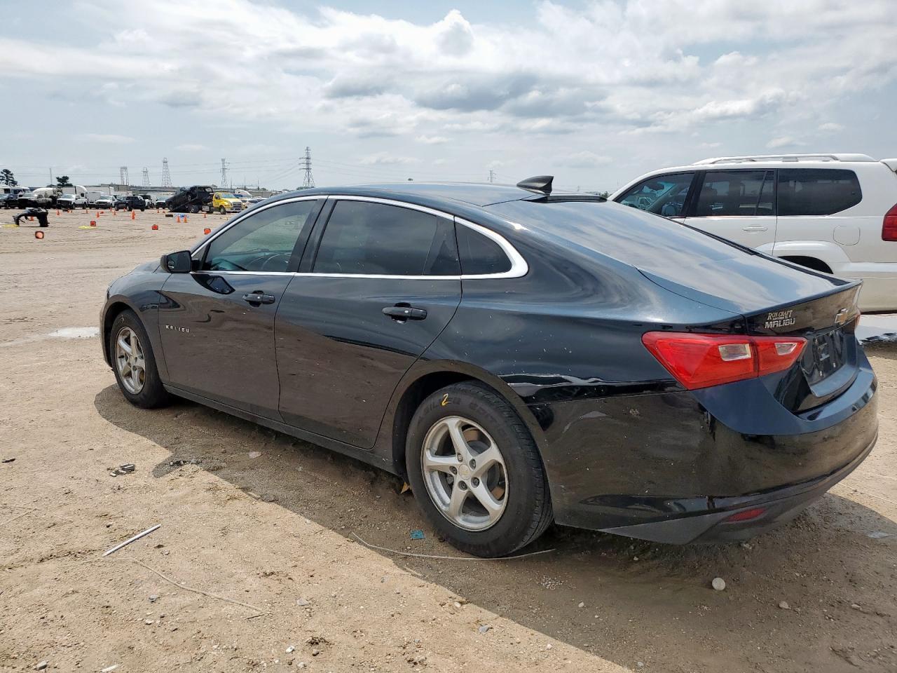 2018 Chevrolet Malibu Ls - Фото 2