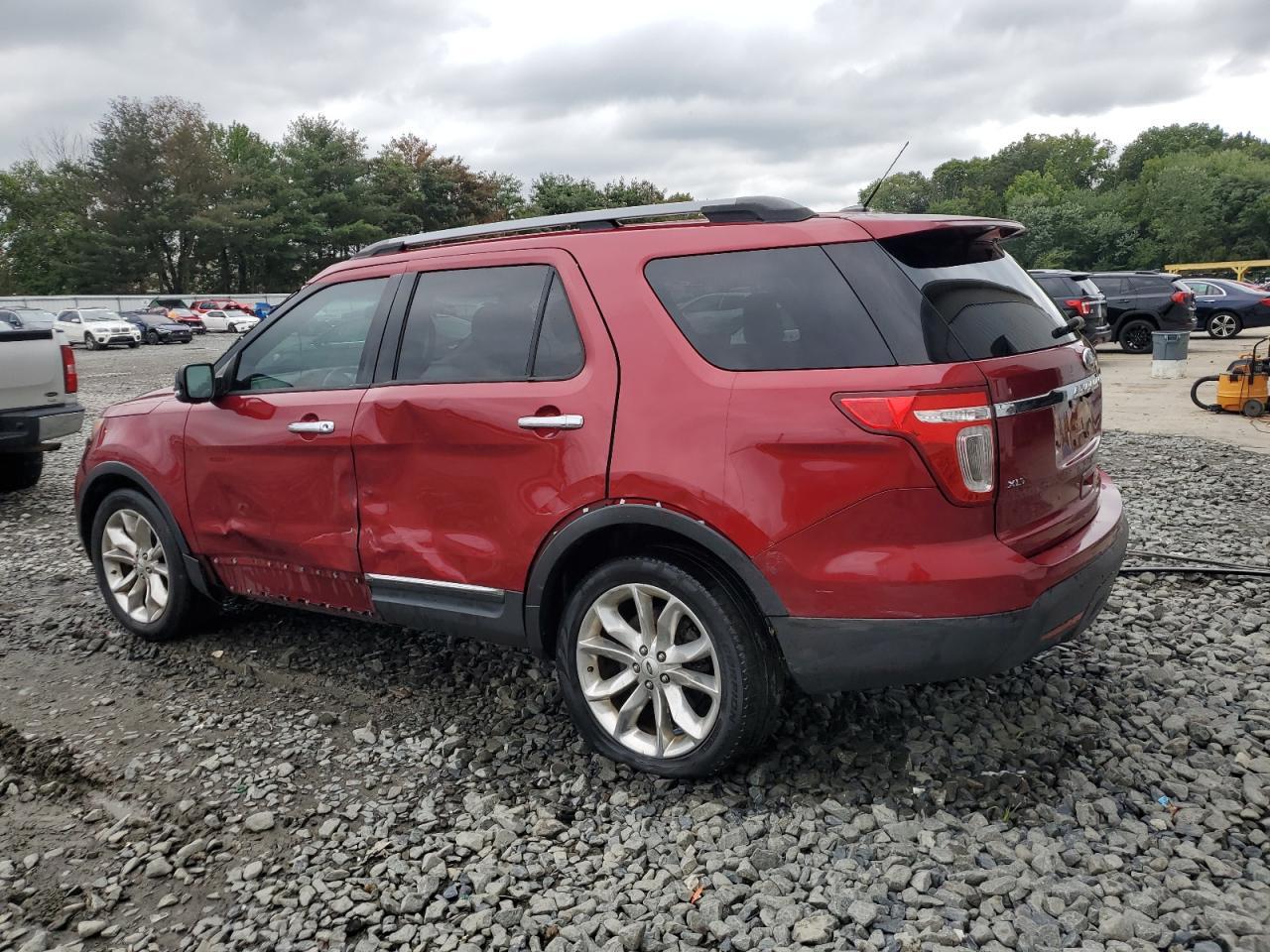 2014 Ford Explorer Xlt - Фото 2