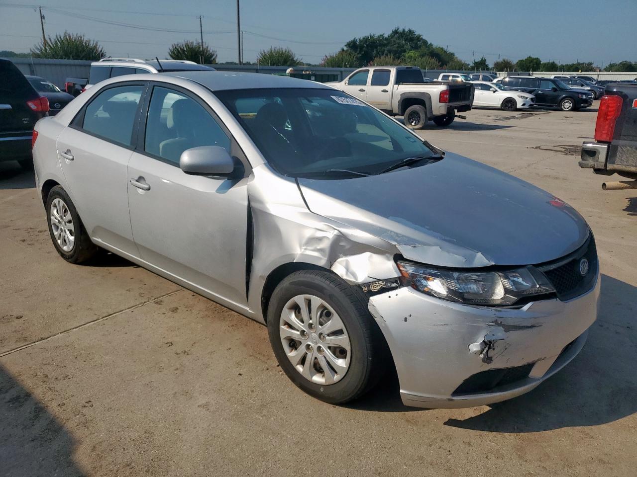 2010 Kia Forte Lx - Image 4