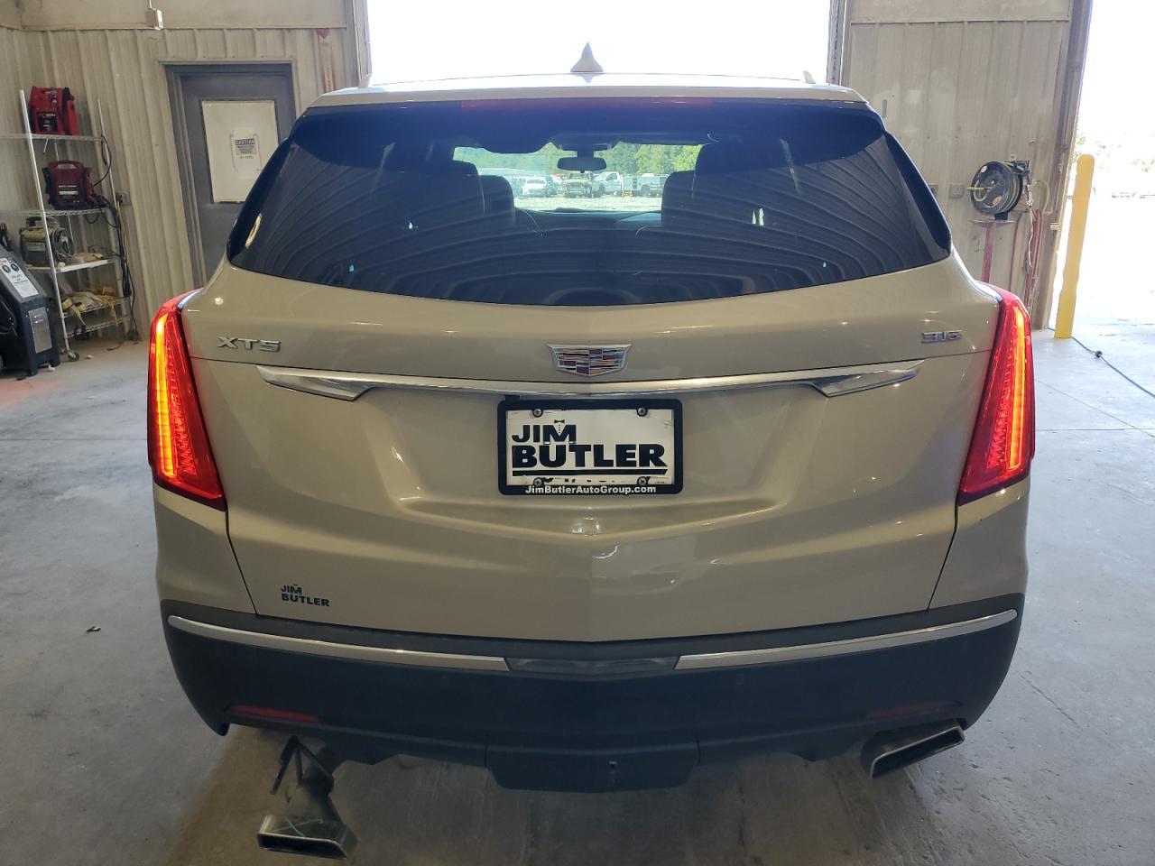 2017 Cadillac Xt5 - Image 6