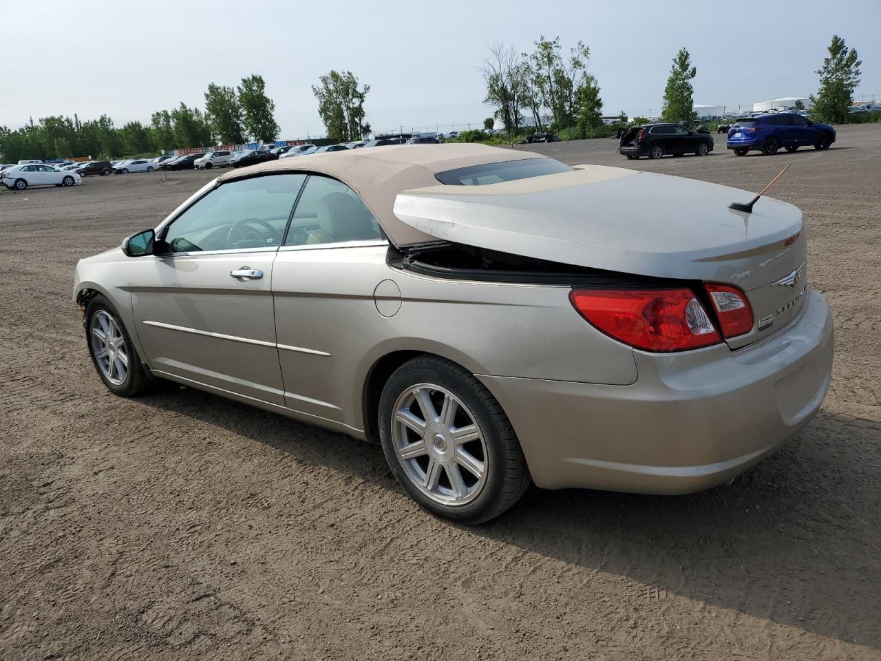 2008 Chrysler Sebring Limited - Image 2