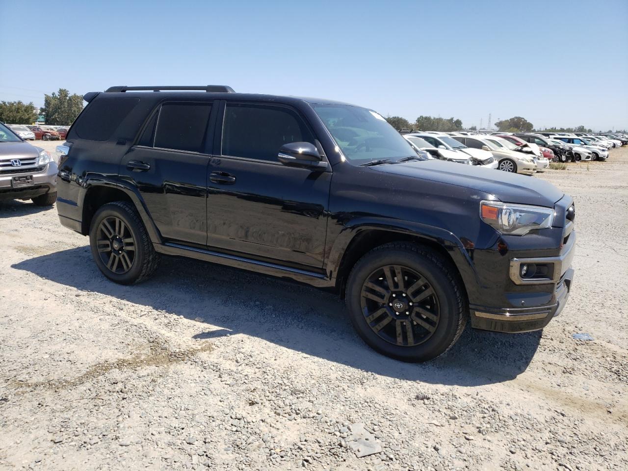 2021 Toyota 4Runner Night Shade - Фото 4