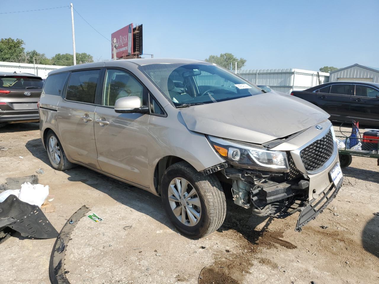 2017 Kia Sedona Lx - Фото 4