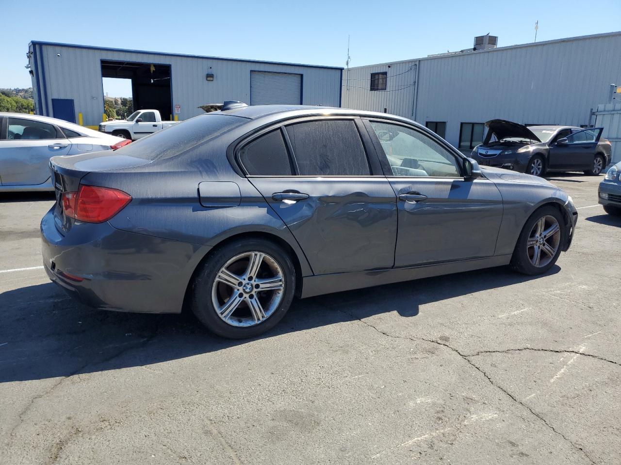 2013 BMW 328 I Sulev - Image 3