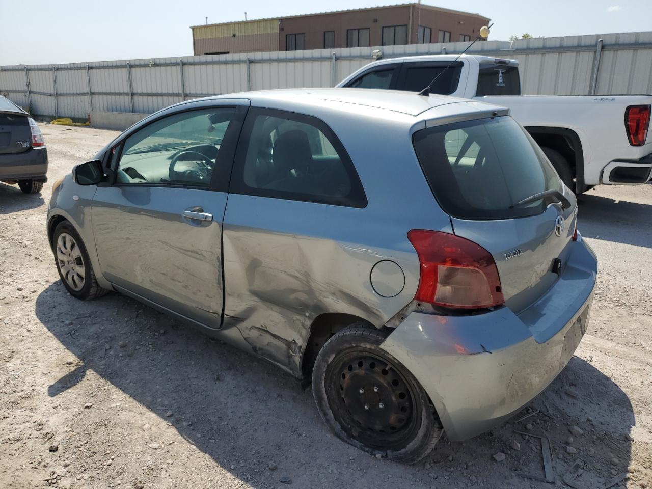 2008 Toyota Yaris - Фото 2