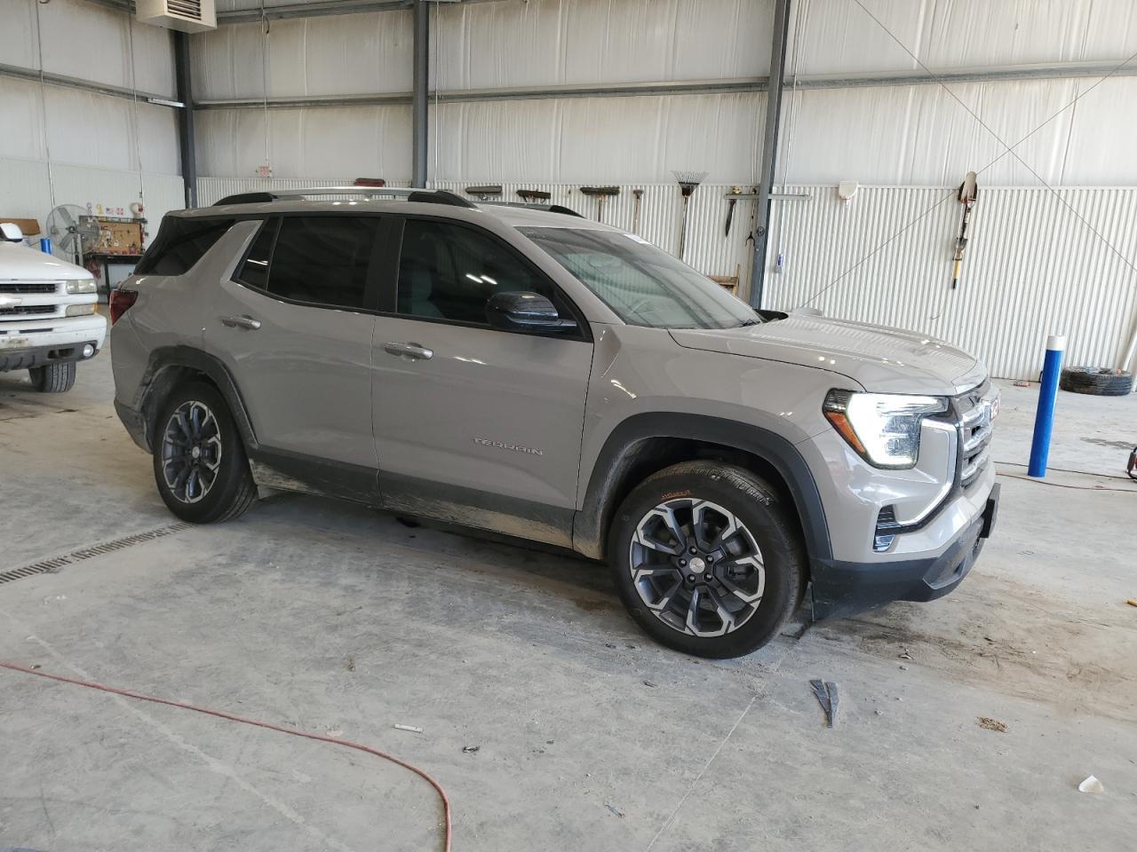 2025 GMC Terrain Elevation - Image 4