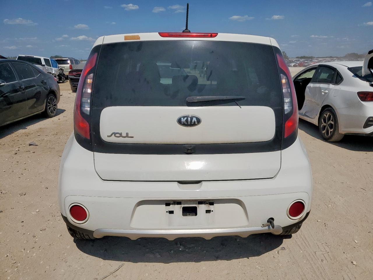 2017 Kia Soul + - Фото 6