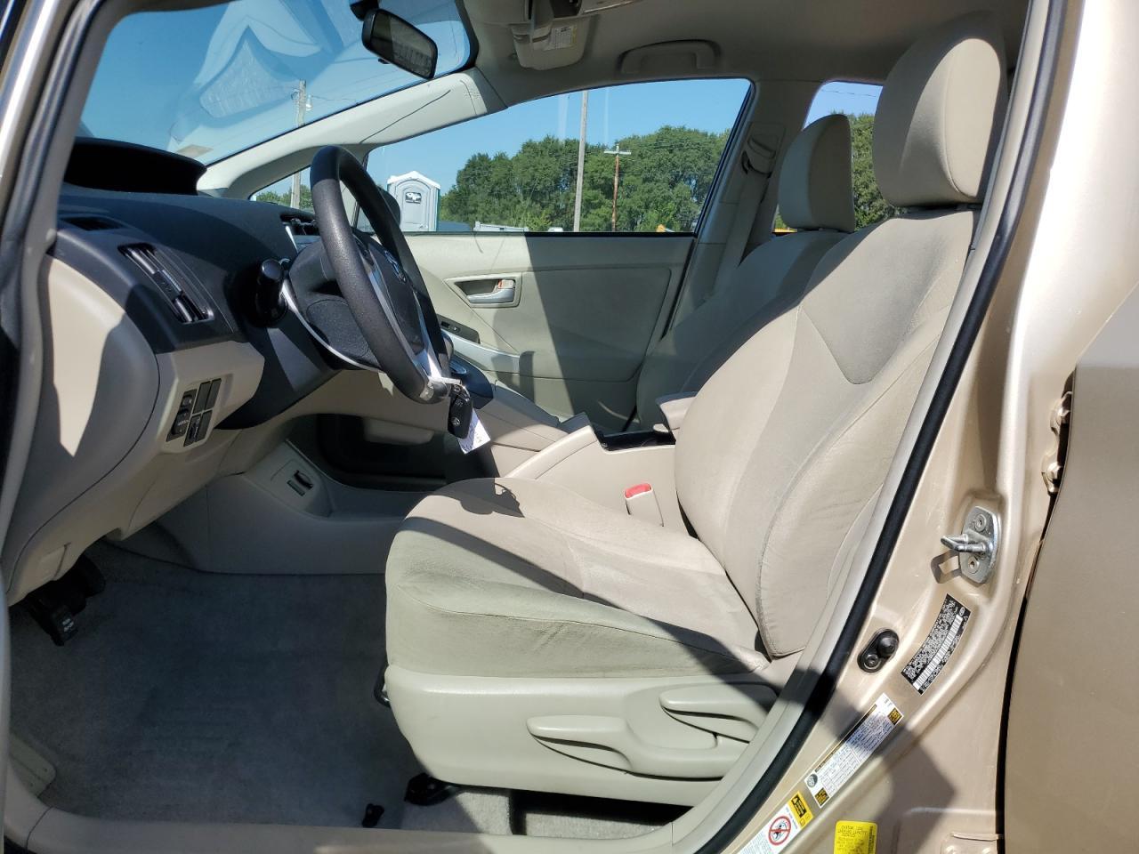 2011 Toyota Prius - Фото 7