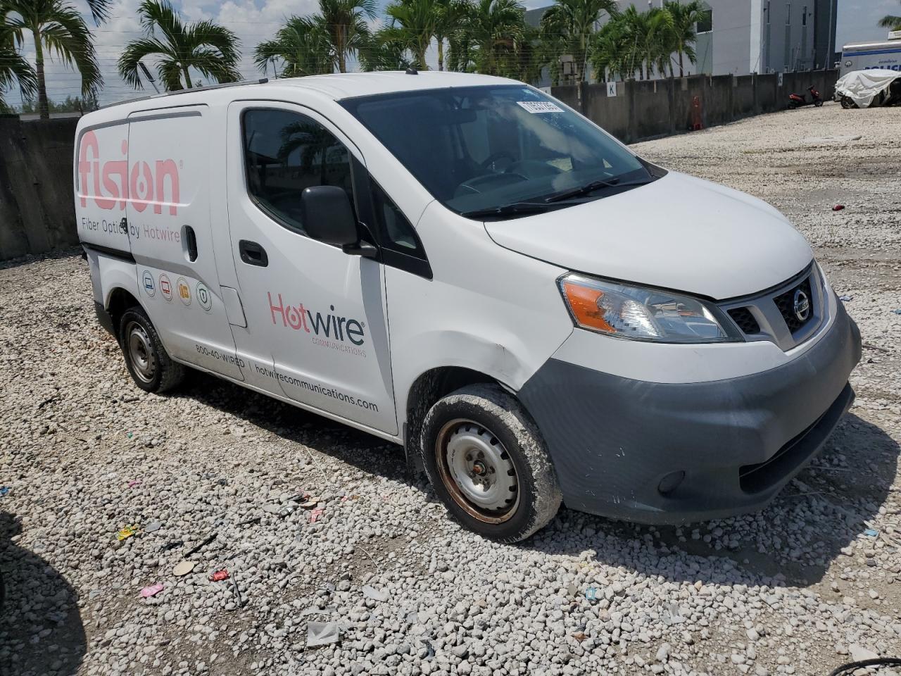 2015 Nissan Nv200 2.5S - Фото 4