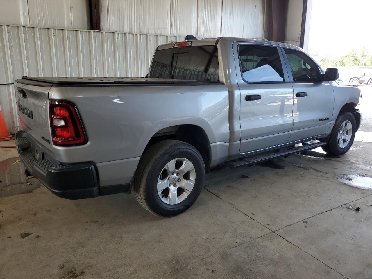 2025 Ram 1500 Tradesman - Фото 3