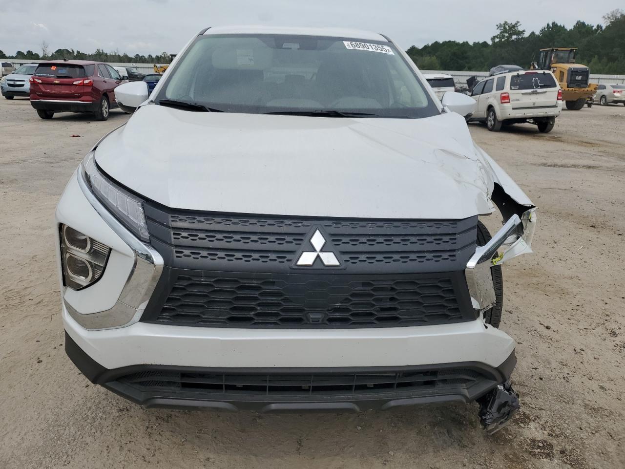2024 Mitsubishi Eclipse Cross Es - Image 5