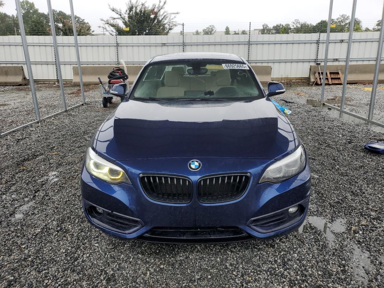 2018 BMW 230Xi - Фото 5
