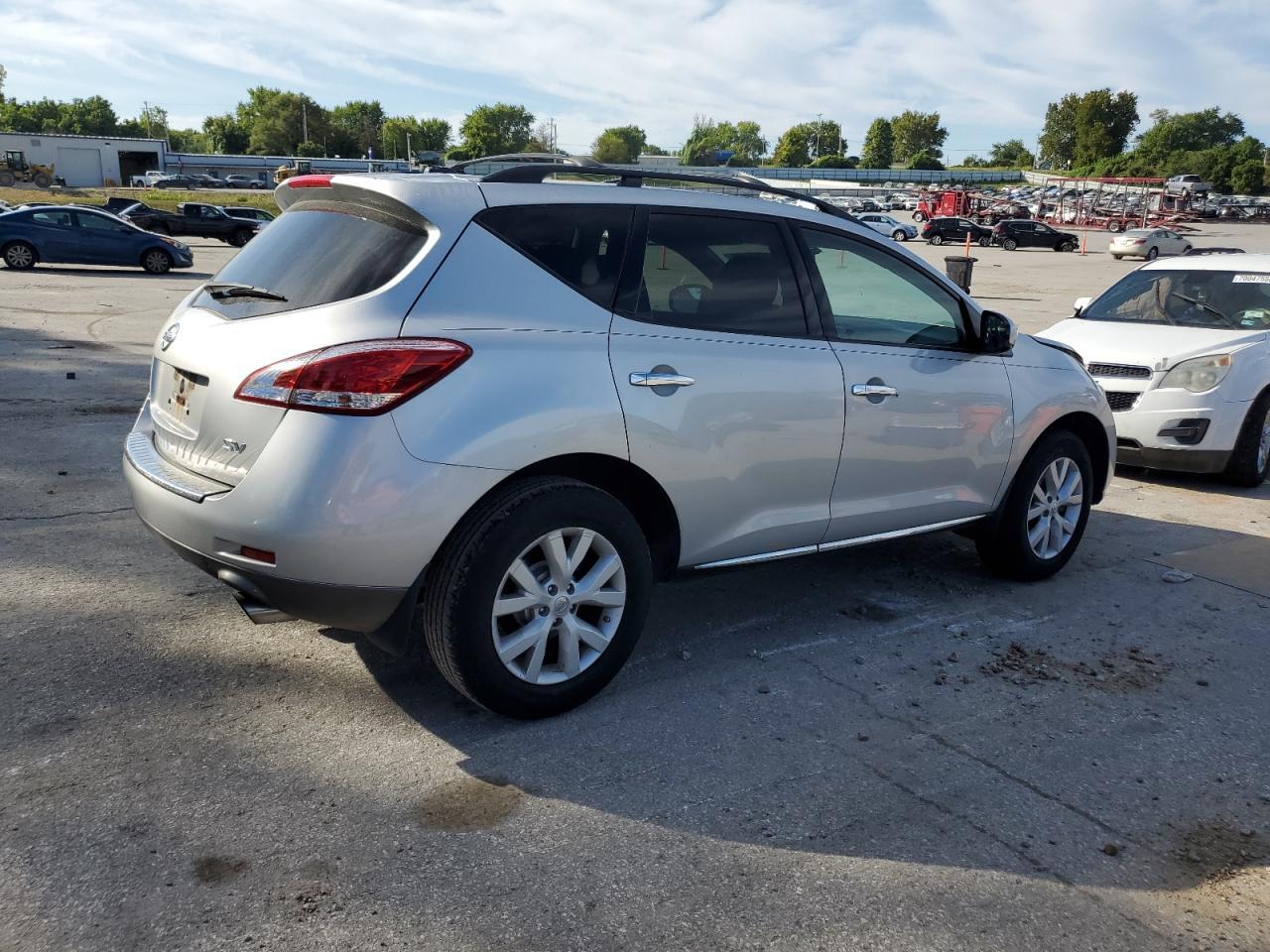 2011 Nissan Murano S - Фото 3