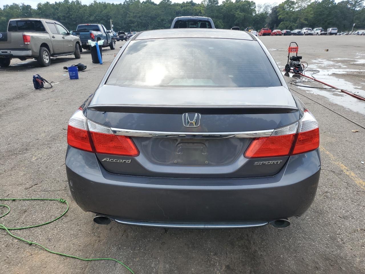 2013 Honda Accord Sport - Image 6