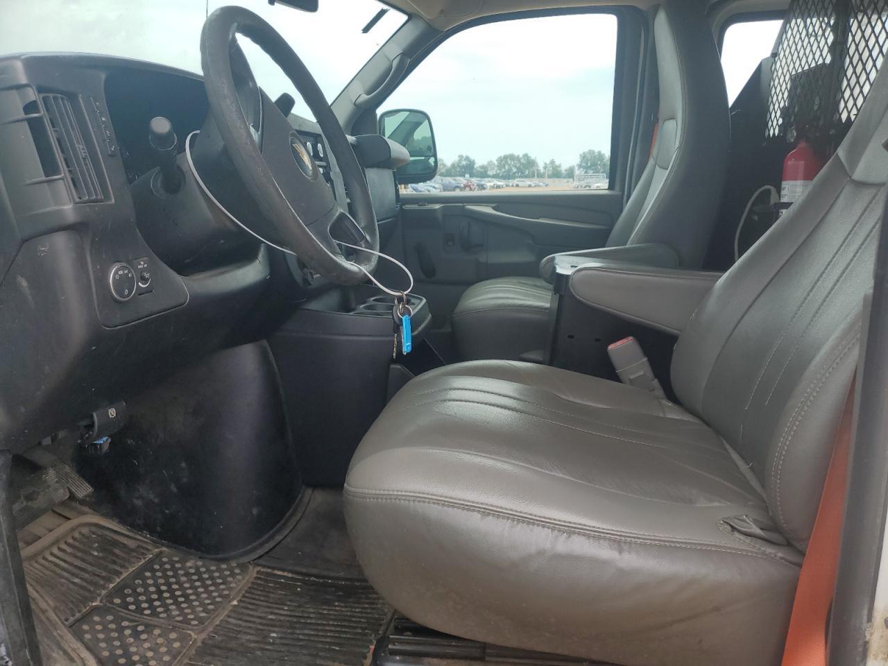 2013 Chevrolet Express G2500 - Image 7