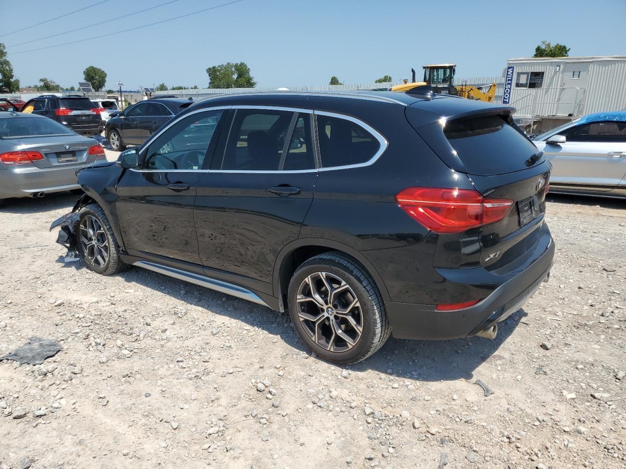 2022 BMW X1 Sdrive28I - Фото 2
