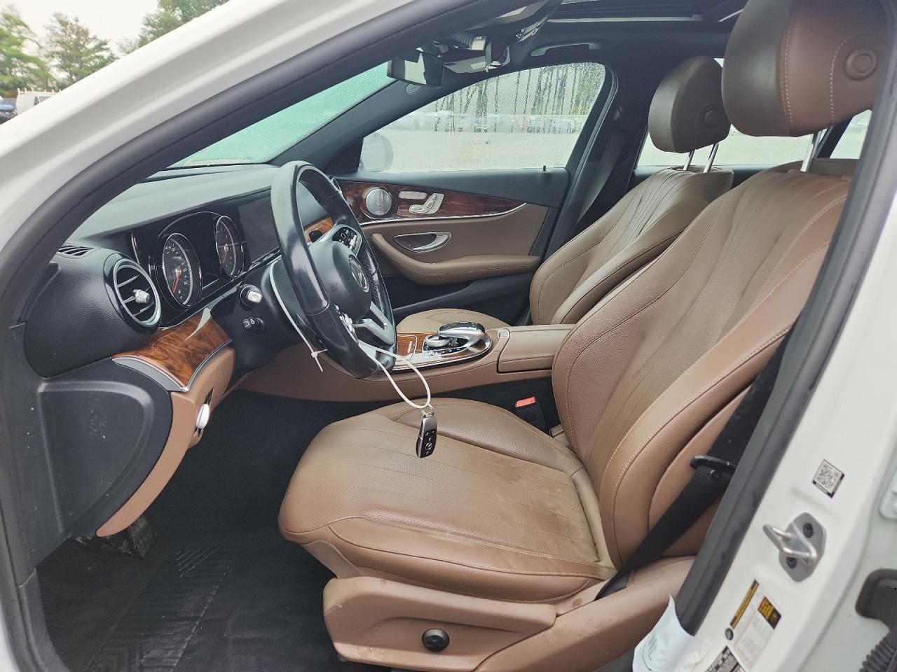 2019 Mercedes-Benz E 300 4Matic - Фото 7