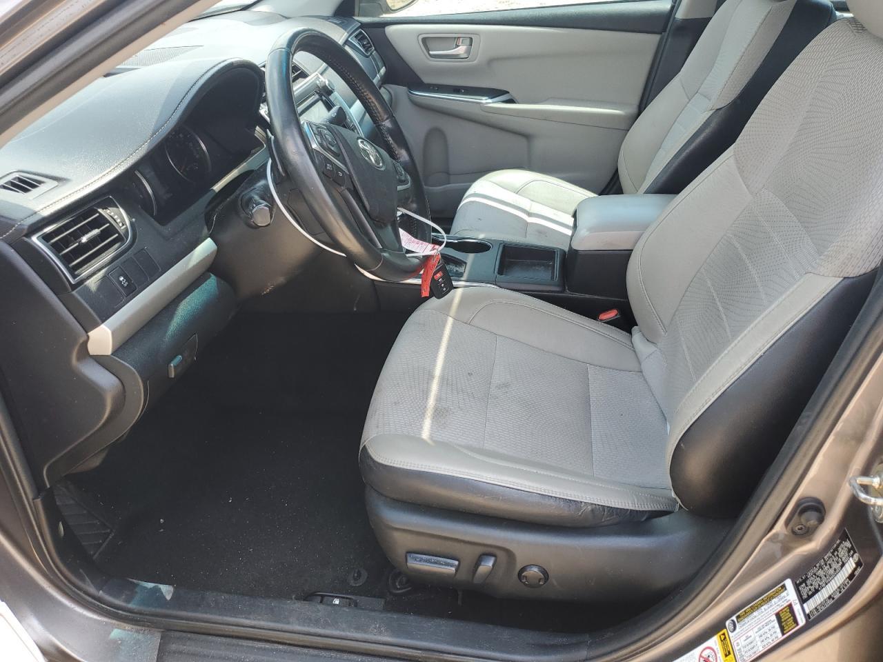 2016 Toyota Camry Le - Фото 7