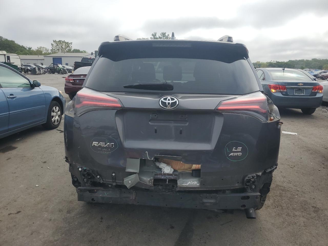 2018 Toyota Rav4 Le - Image 6