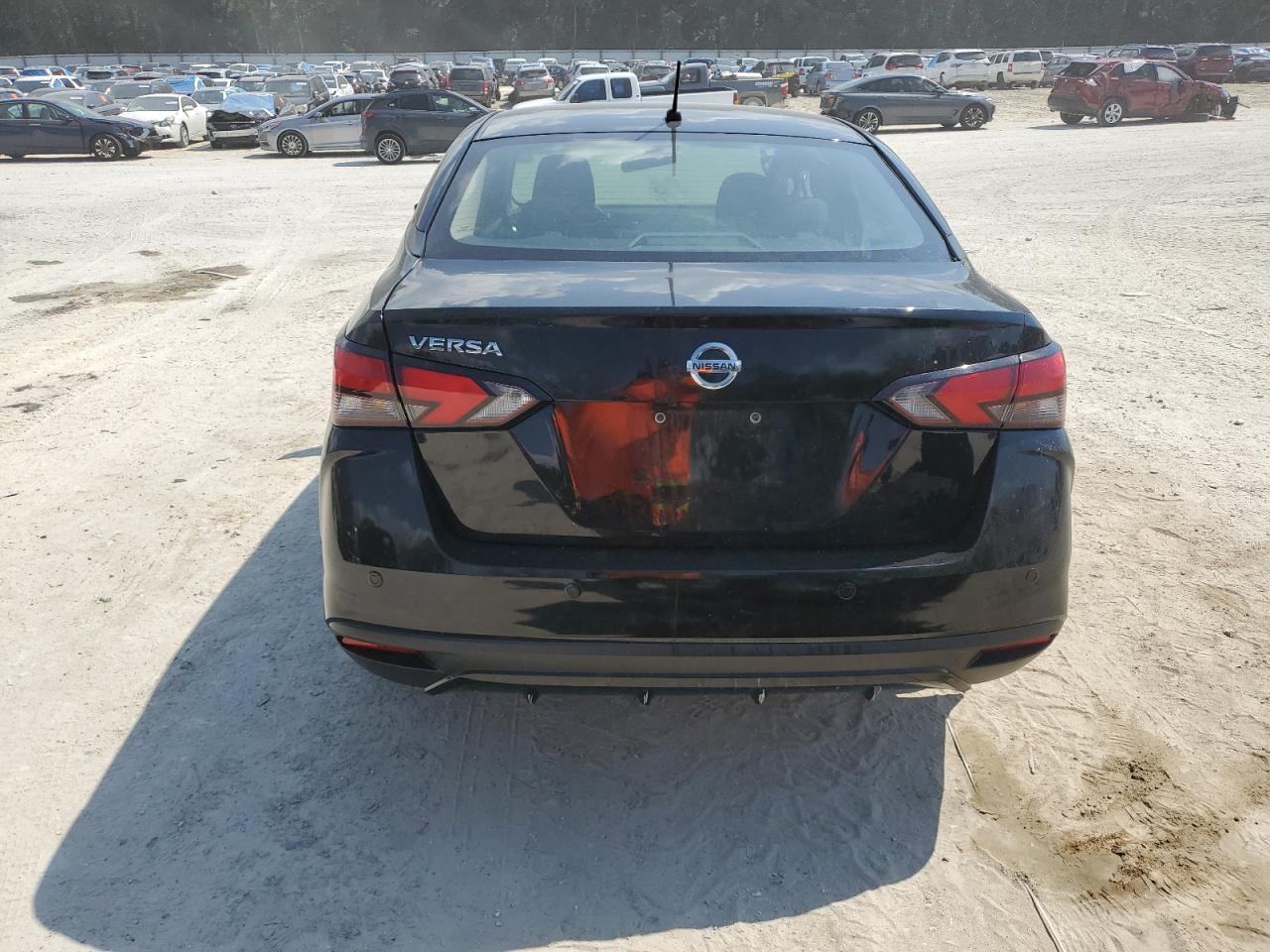 2020 Nissan Versa S - Image 6