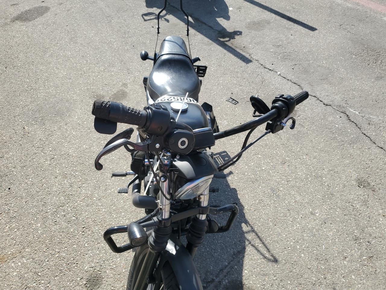 2010 Harley-Davidson Xl883 N - Фото 5