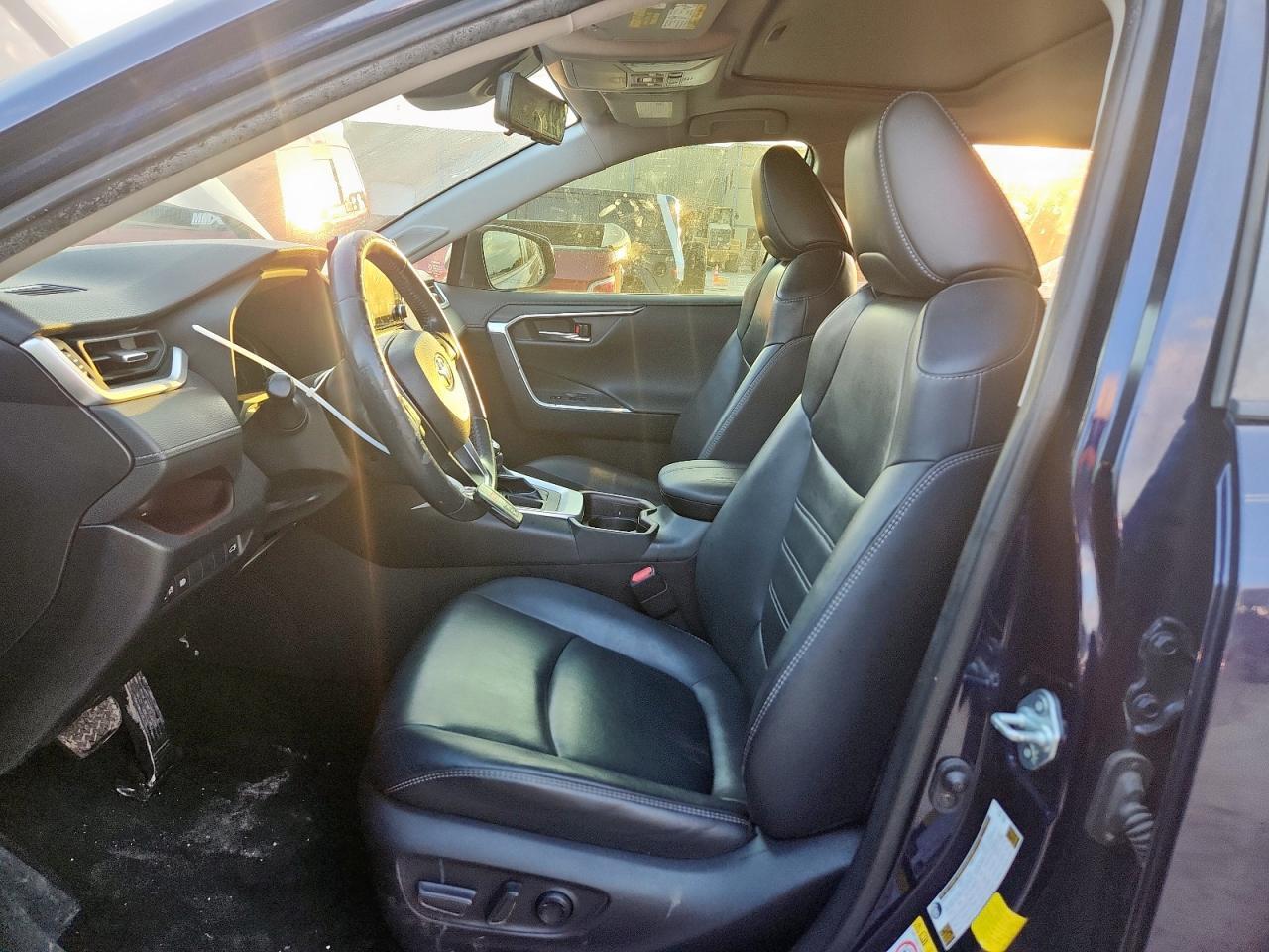 2019 Toyota Rav4 Limited - Image 7