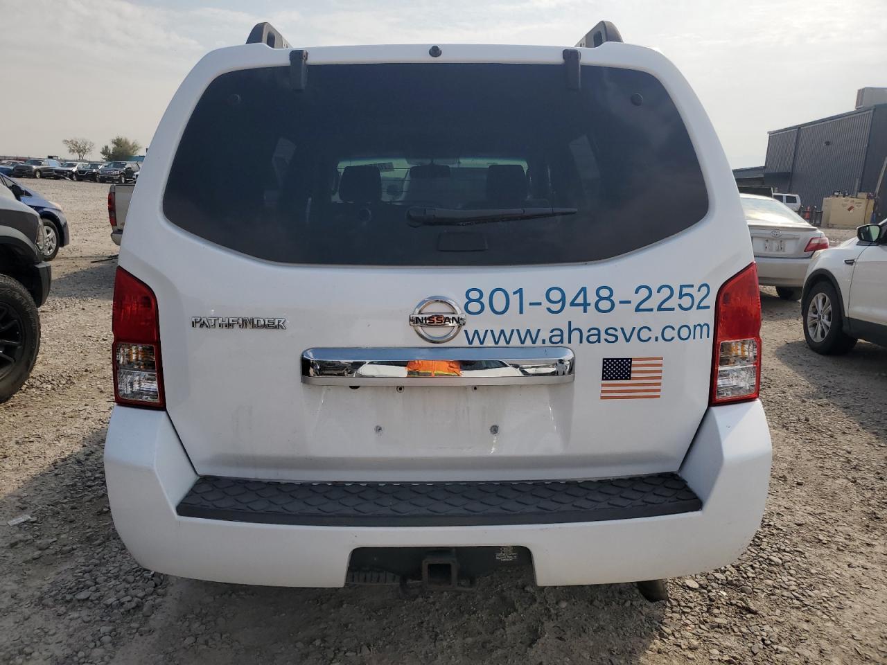 2012 Nissan Pathfinder S - Image 6