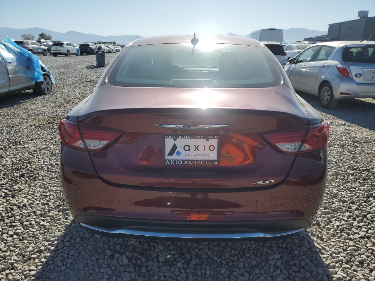 2015 Chrysler 200 Limited - Фото 6