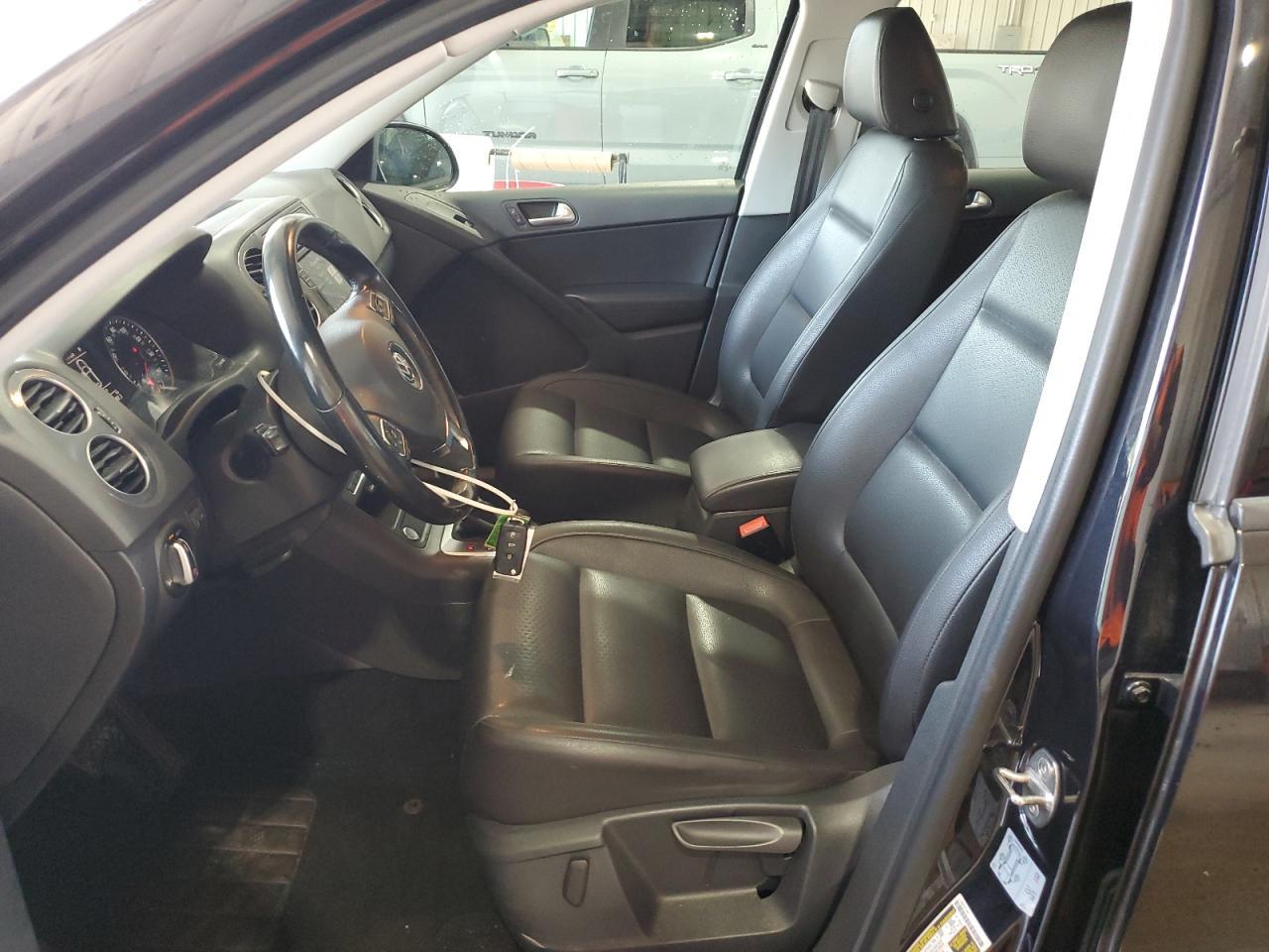 2017 Volkswagen Tiguan S - Image 7