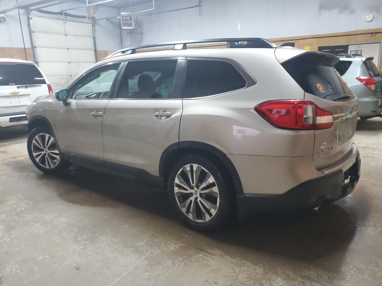 2020 Subaru Ascent Premium - Фото 2