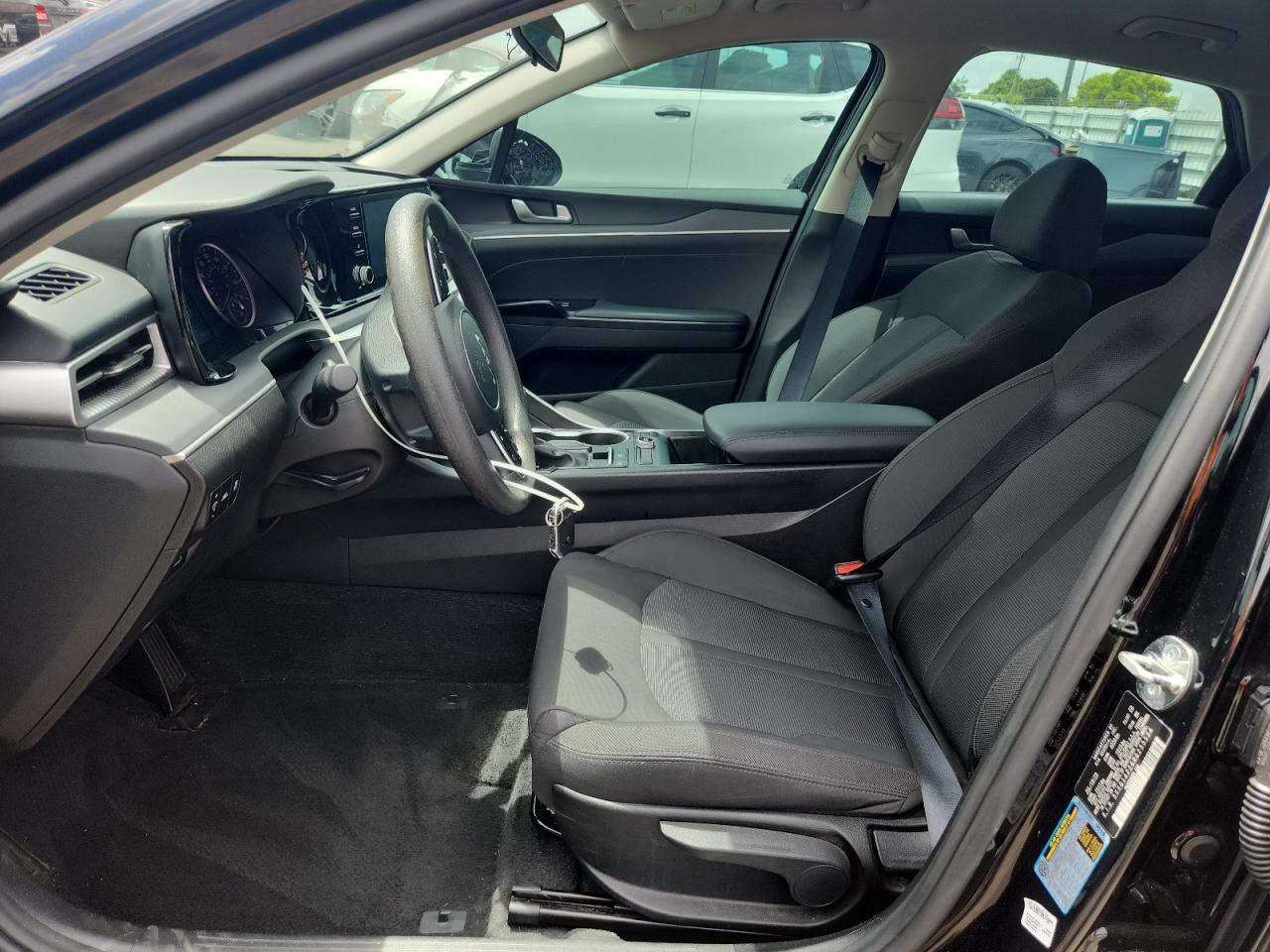 2024 Kia K5 Lxs - Image 7