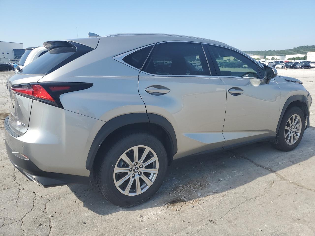 2021 Lexus Nx 300 Base - Фото 3