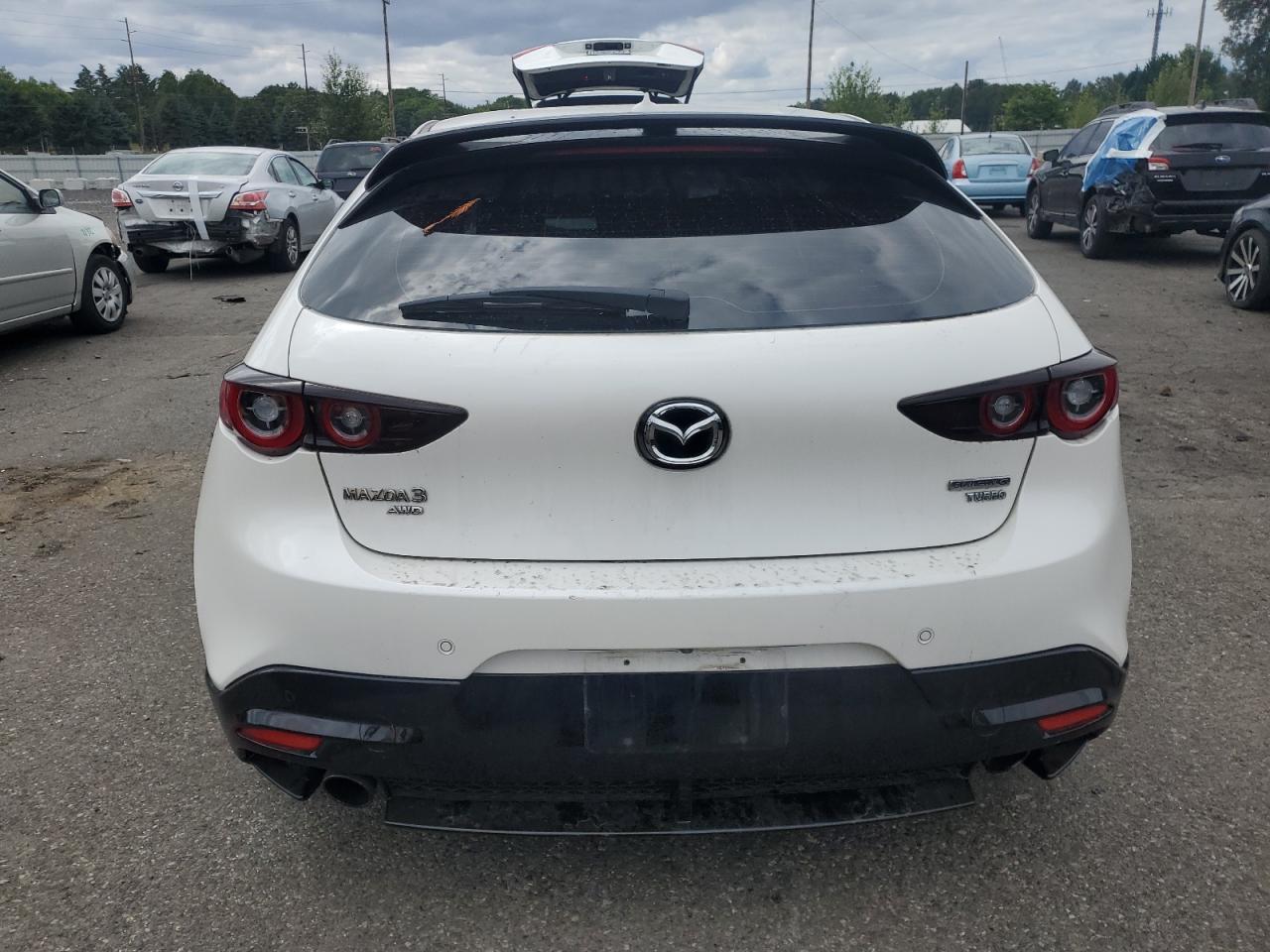 2023 Mazda 3 Premium Plus - Image 6