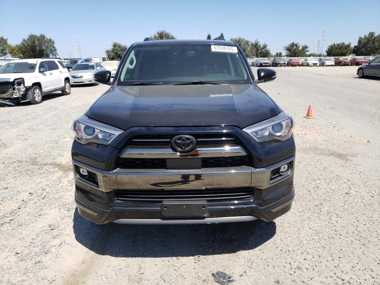 2021 Toyota 4Runner Night Shade - Фото 5