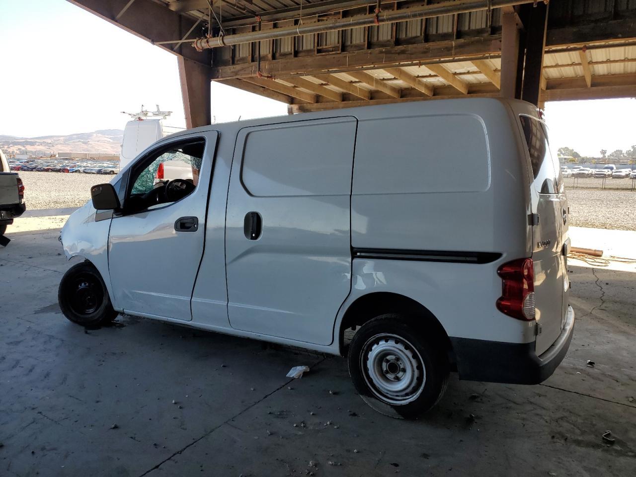 2017 Nissan Nv200 2.5S - Фото 2