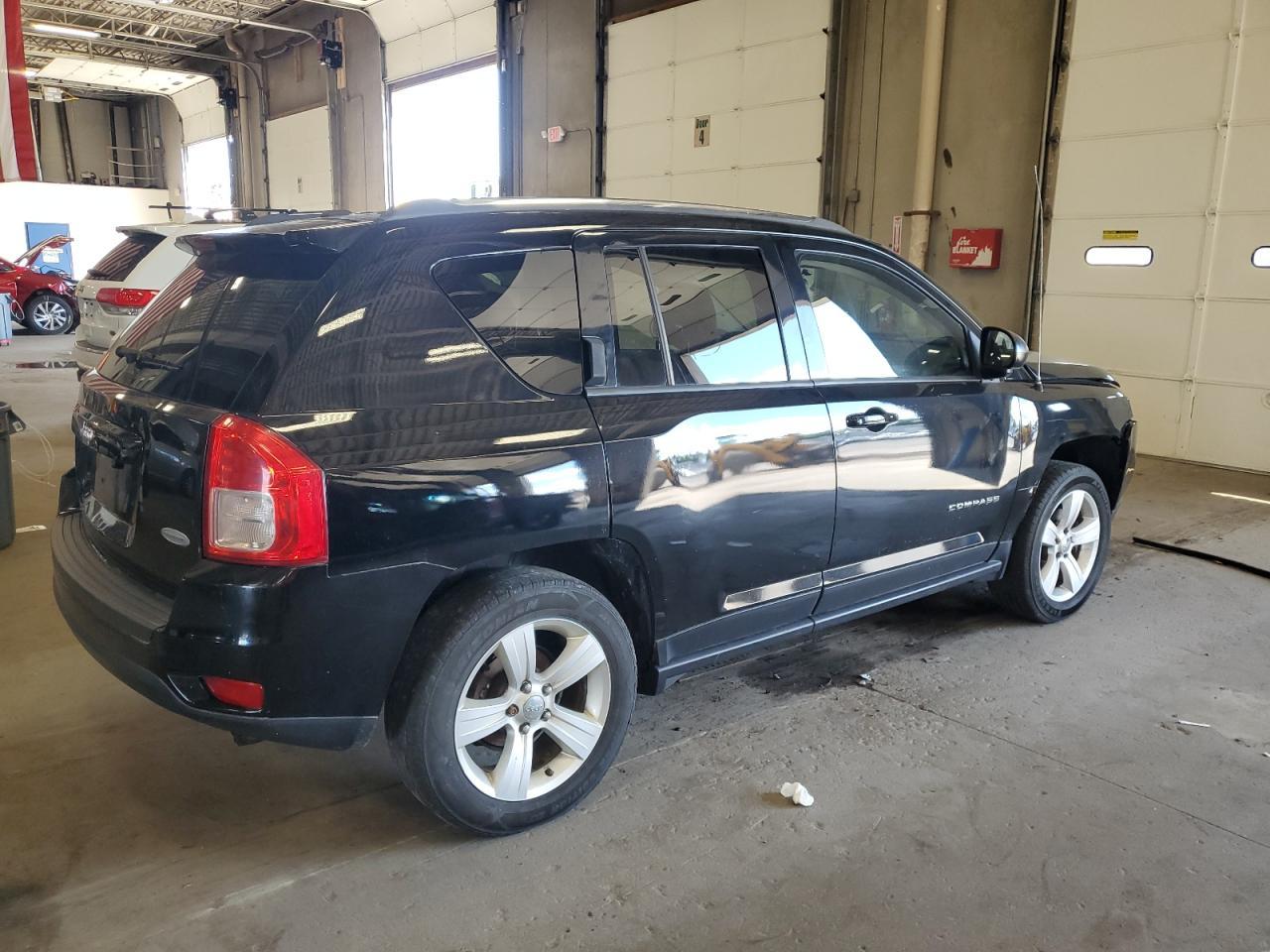 2013 Jeep Compass Latitude - Фото 3