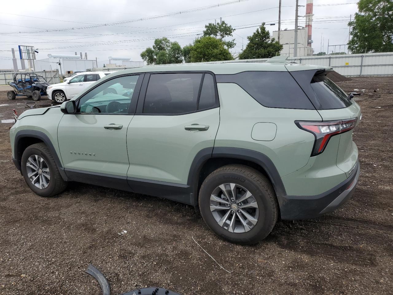 2025 Chevrolet Equinox Lt - Image 2