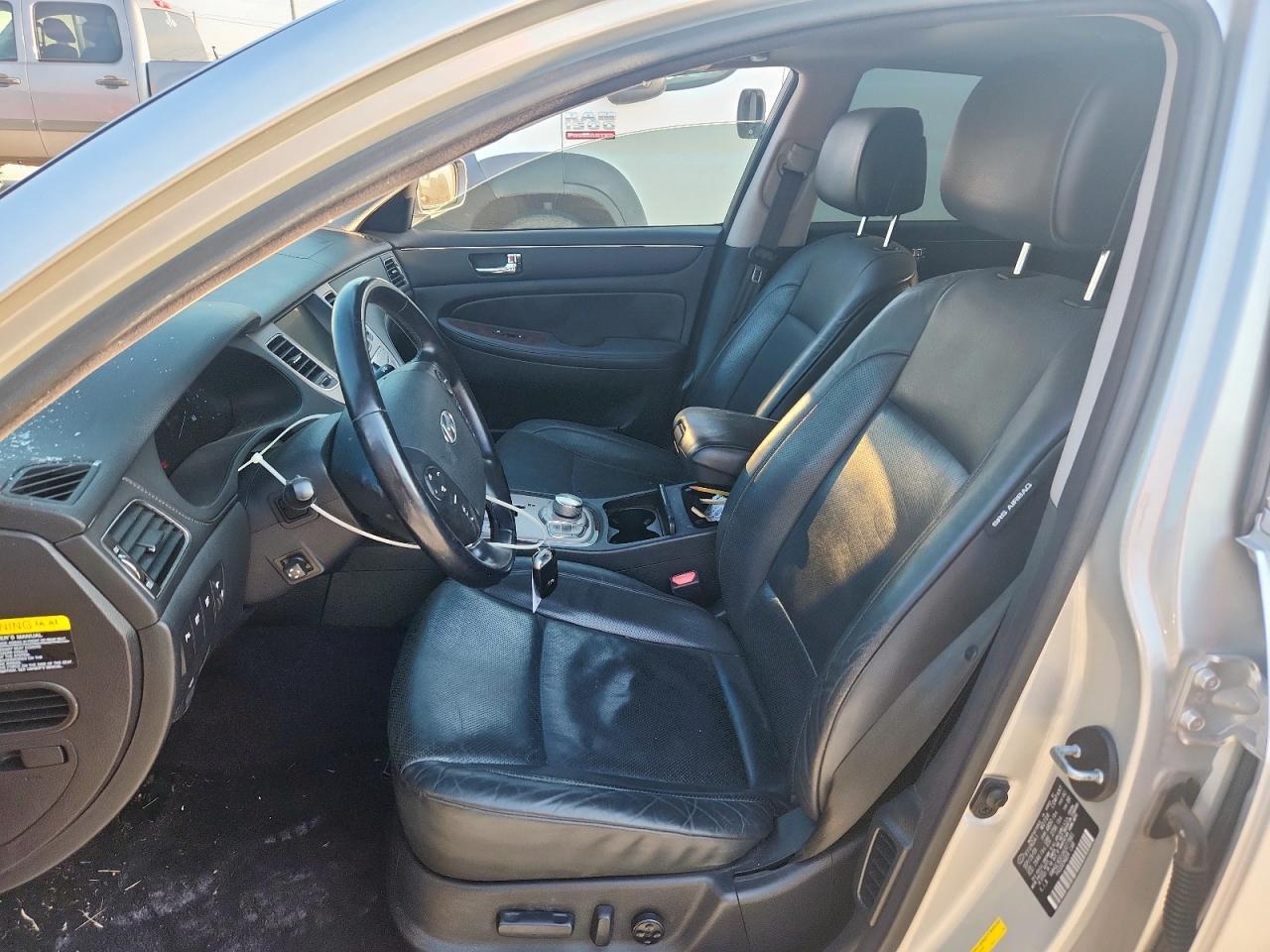 2010 Hyundai Genesis 3.8L - Image 7