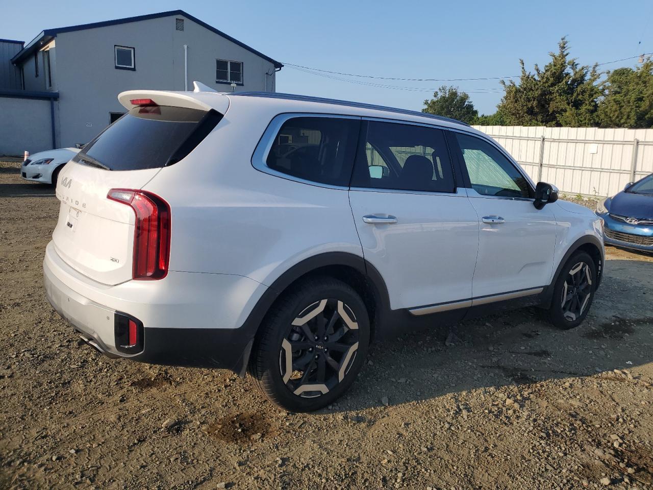 2024 Kia Telluride S - Фото 3