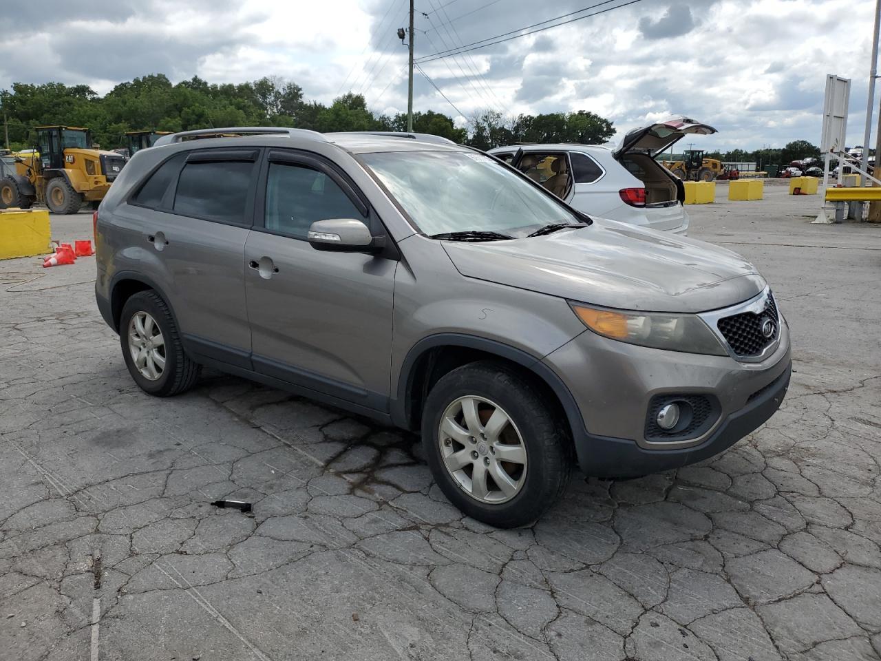 2011 Kia Sorento Base - Image 4