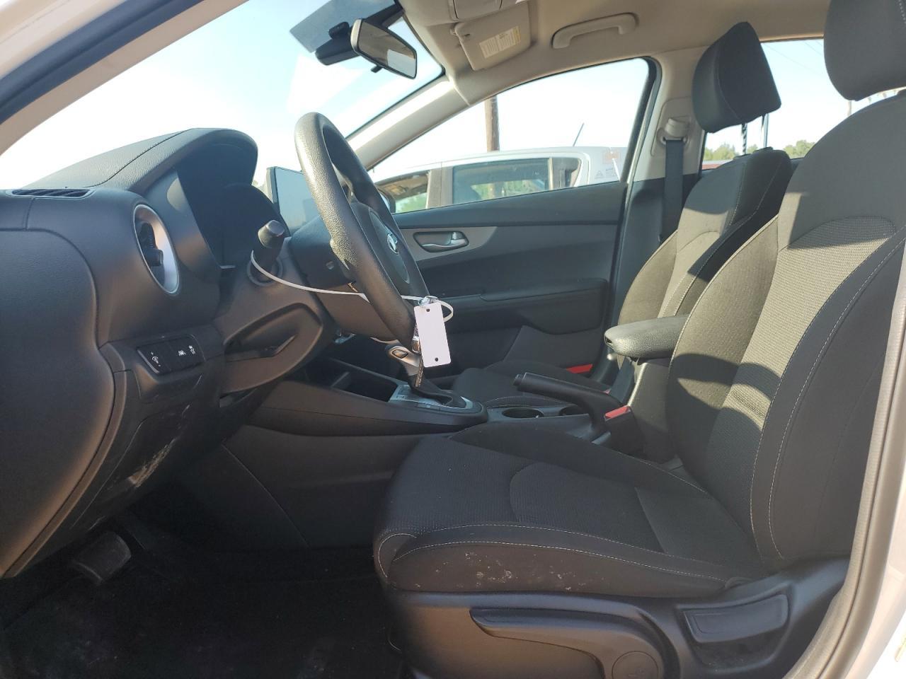 2021 Kia Forte Fe - Image 7