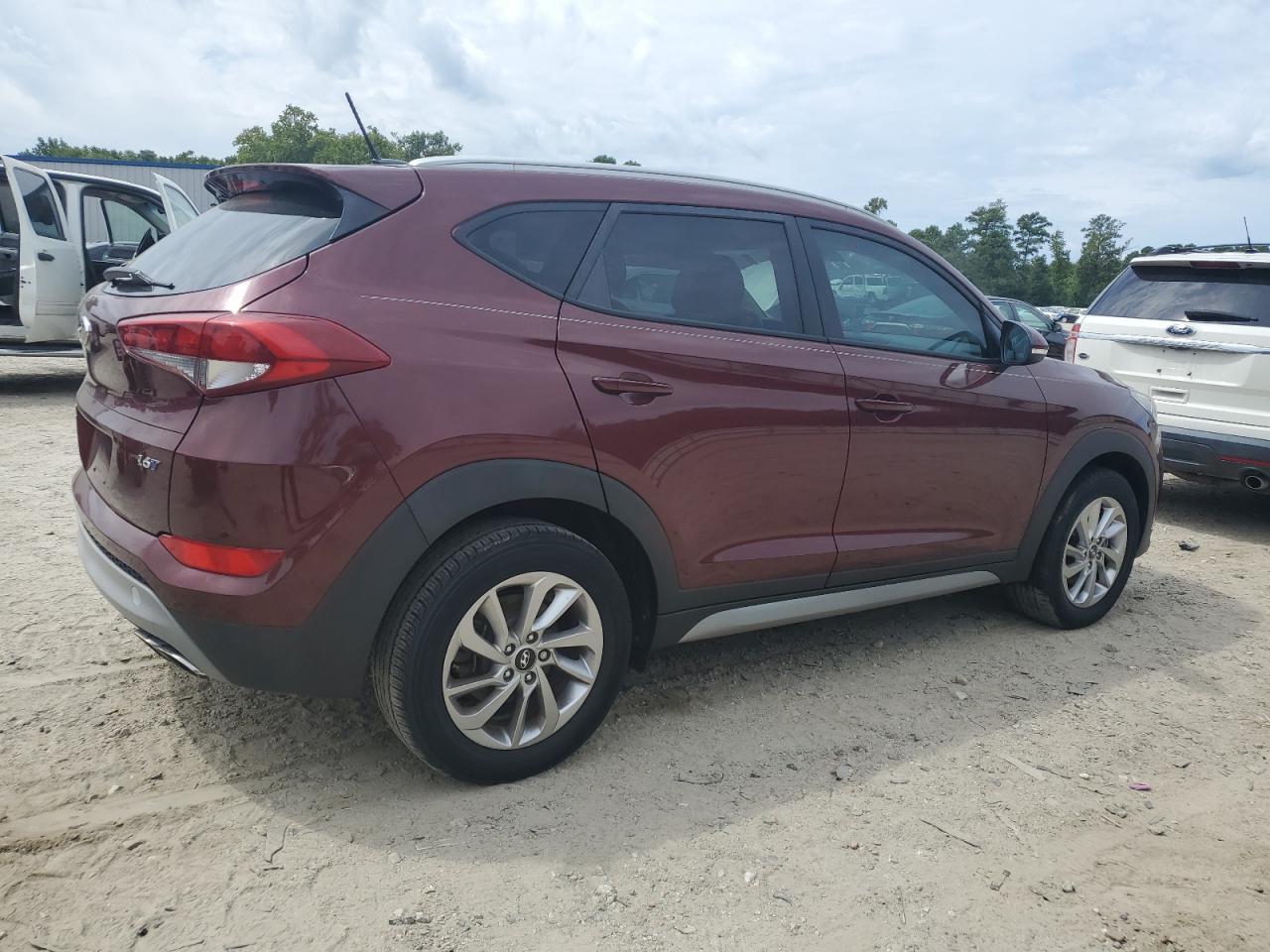 2017 Hyundai Tucson Limited - Image 3