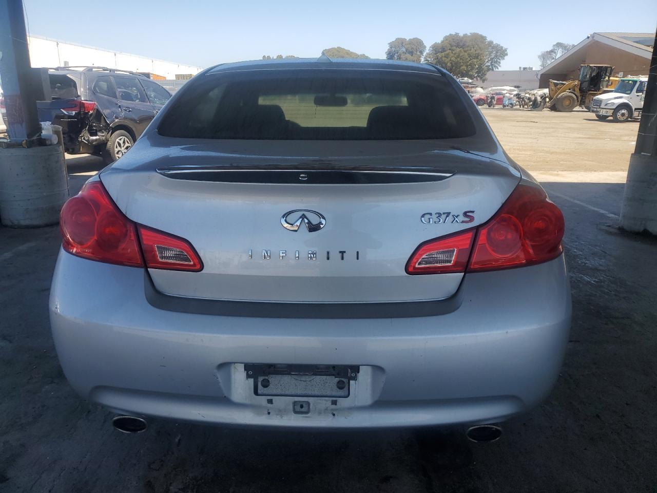 2009 Infiniti G37 - Image 6